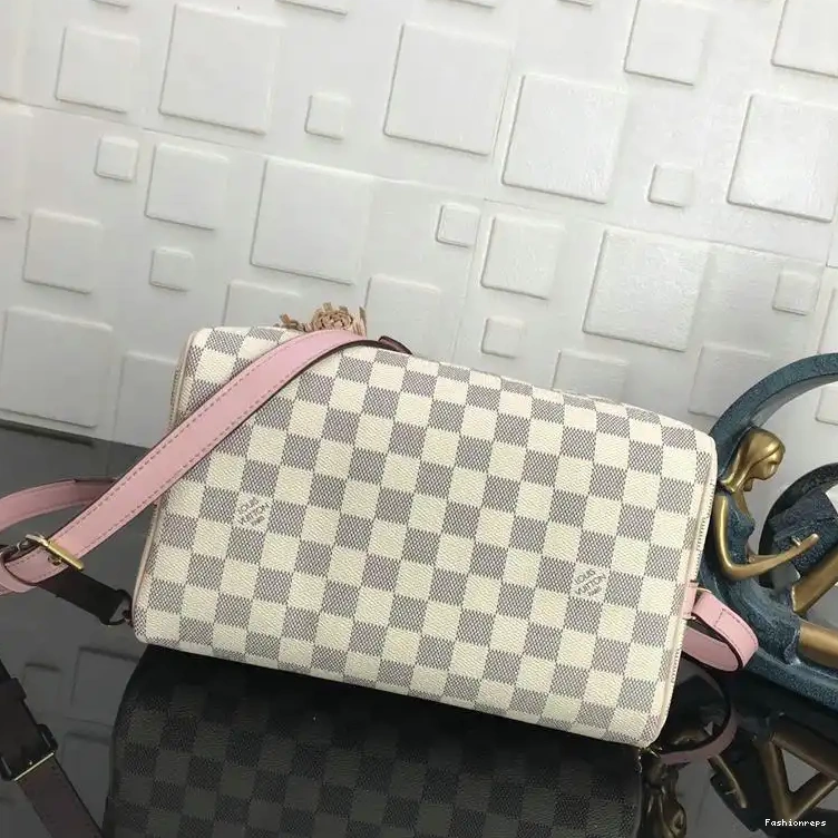 Fashionrepsfam ru LV Bags 19T1L0039 0521